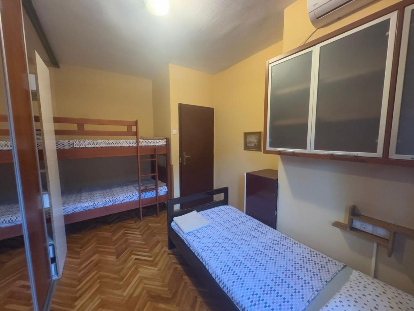 Kotorhostelito Екстериор снимка